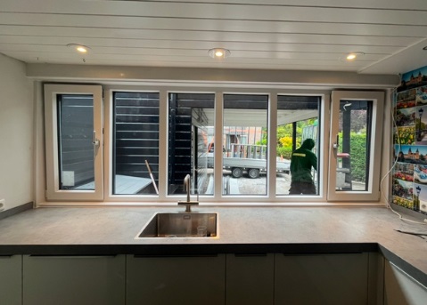 kunststof kozijnen keuken wit